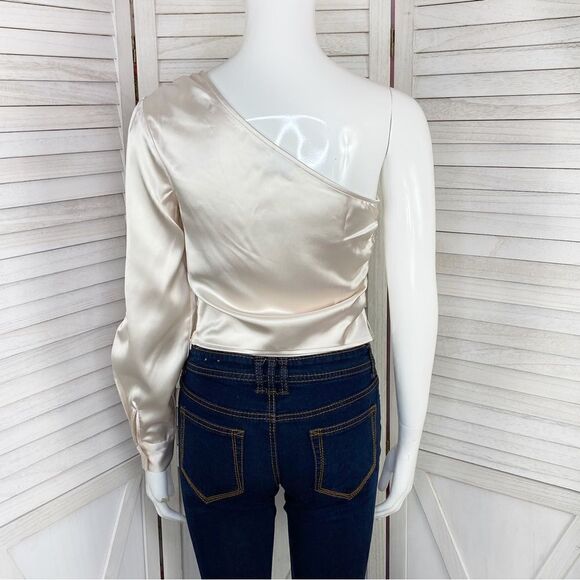 NA-KD Reborn Satin Shirred Side One Shoulder Crop Top Ivory XS 34 - Picture 5 of 16